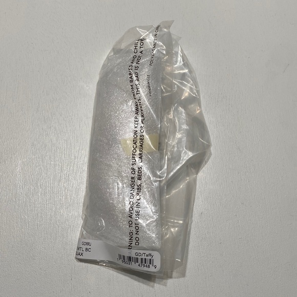 NWT Coach SIGNATURE C LOGO Gold/ Taffy Resin Flower Bag Charm/ Key Chain C8627 - Picture 3 of 5